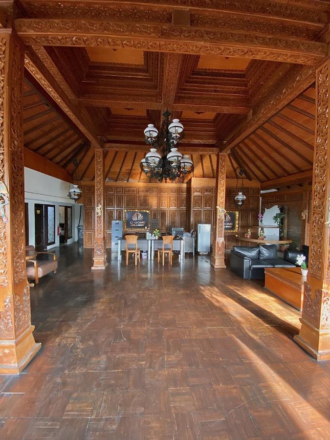Chrome Hotel & Resort Solo Colomadu Εξωτερικό φωτογραφία